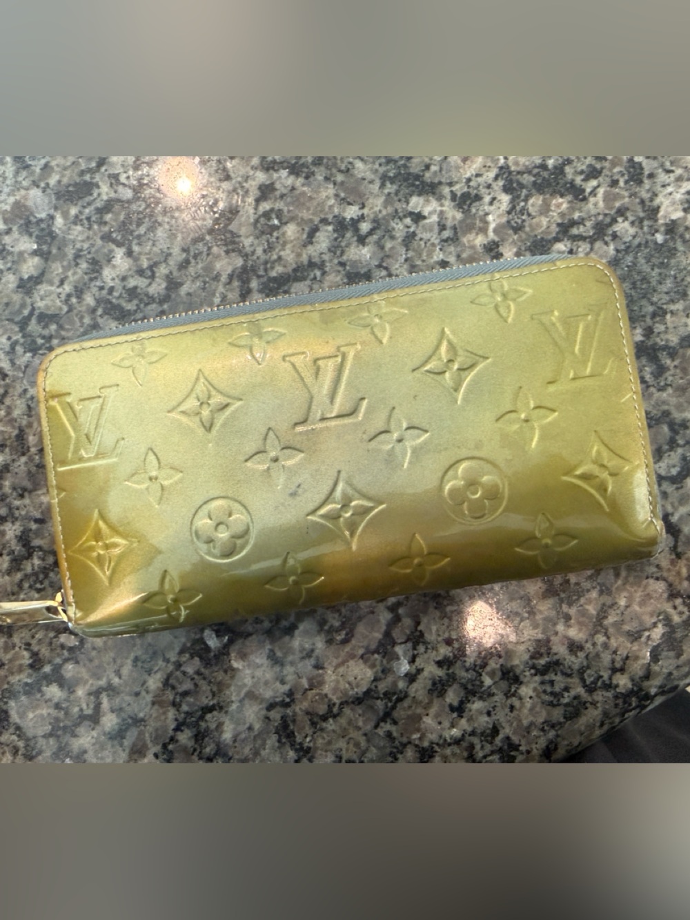 Louis Vuitton Vernis Metallic Gold Monogram Zipped Wallet
